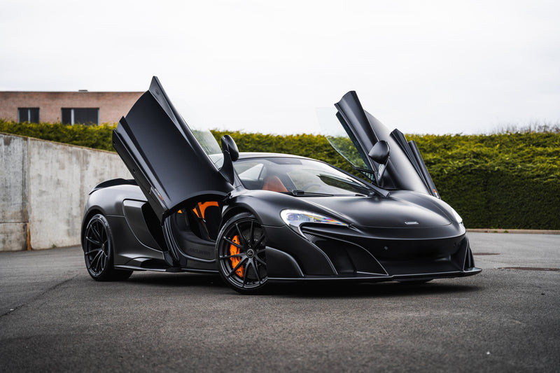 The Perfect Pair: Alandium’s Hyperion Nero Profondo and the McLaren 675LT